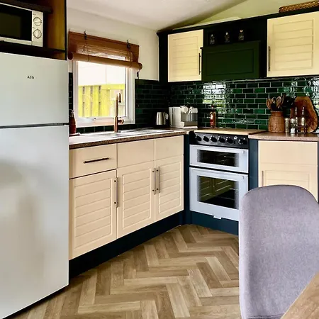 Landhuisje Met Wellness * Netersel